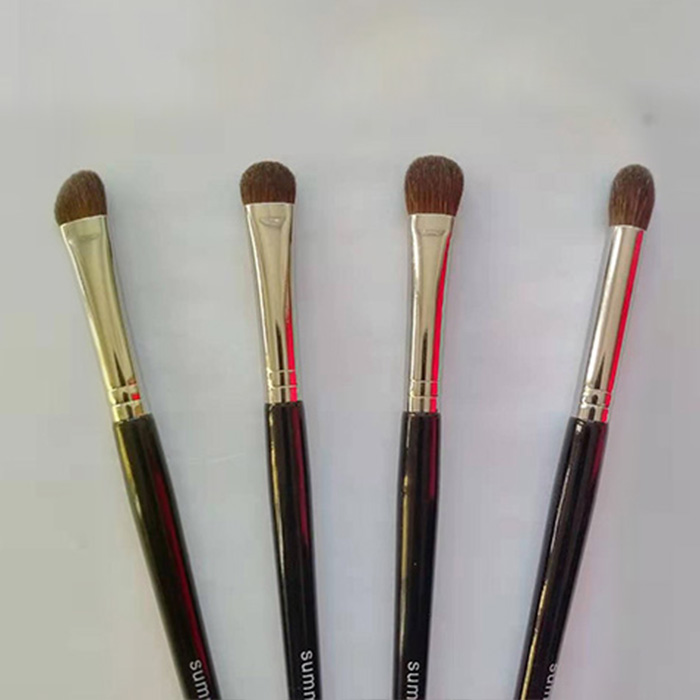 Pony-hair-eye-shadow-brush