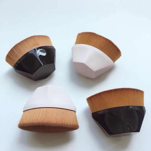 u=2926376384,2149278025&fm=26&gp=0