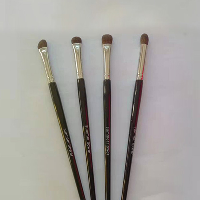 Pony-hair-eye-shadow-brush2