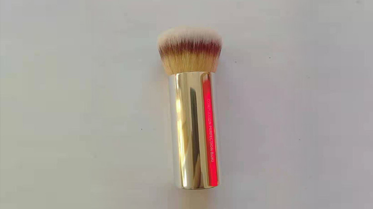 Fiber-hair-foundation-brush